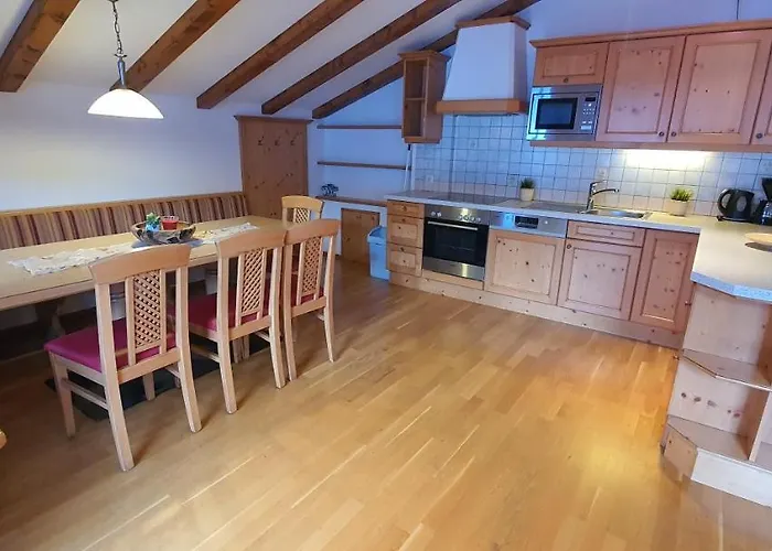Schlosserhaus アパート ヴァークライン